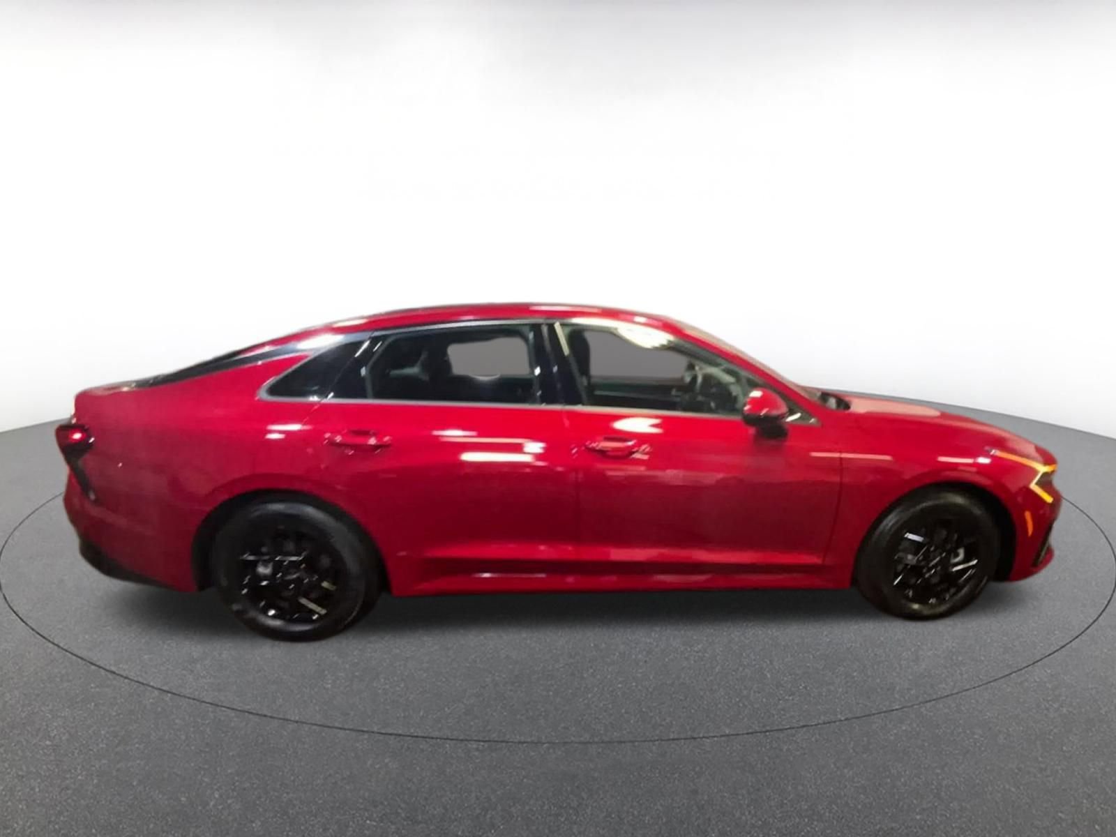 Thumbnail: 2025 Kia K5 - 16