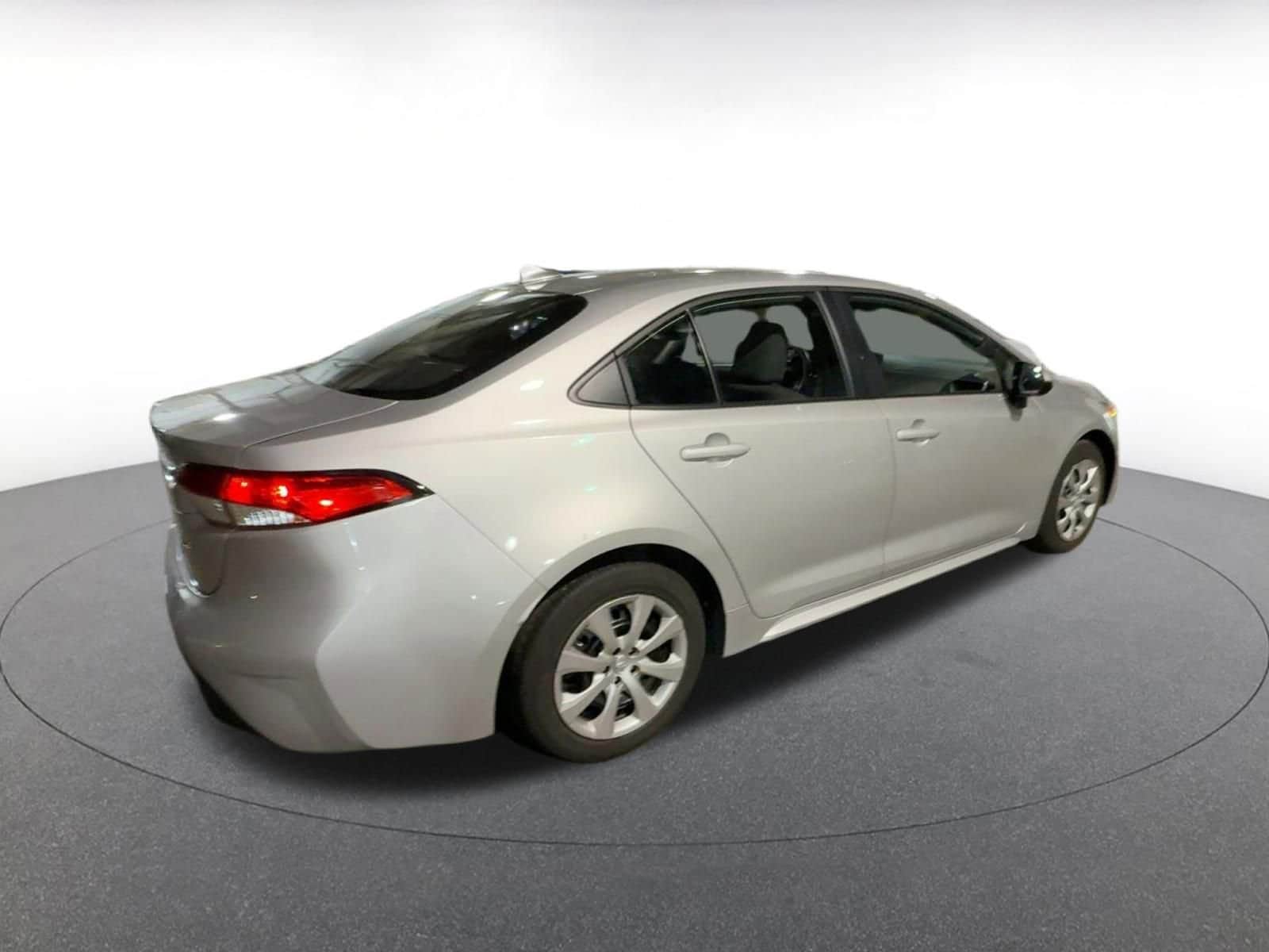 Thumbnail: 2025 Toyota Corolla - 8