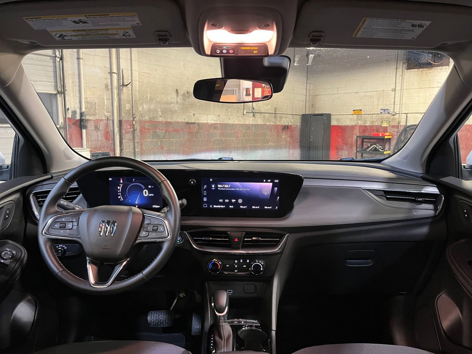 Thumbnail: 2025 Buick Encore GX - 32