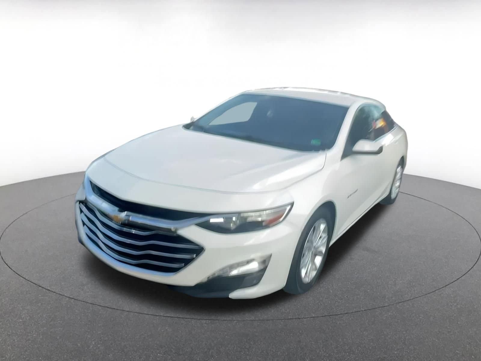 Thumbnail: 2023 Chevrolet Malibu - 6