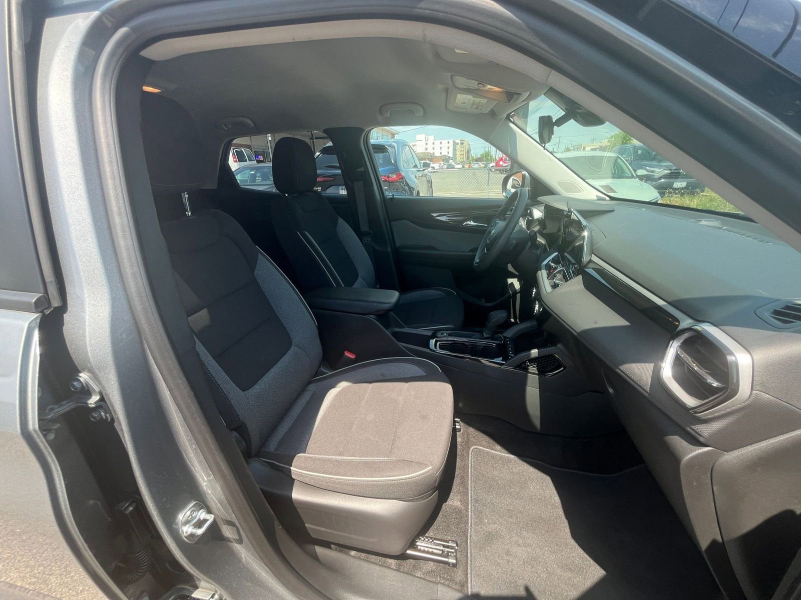 Thumbnail: 2025 Chevrolet TrailBlazer - 34