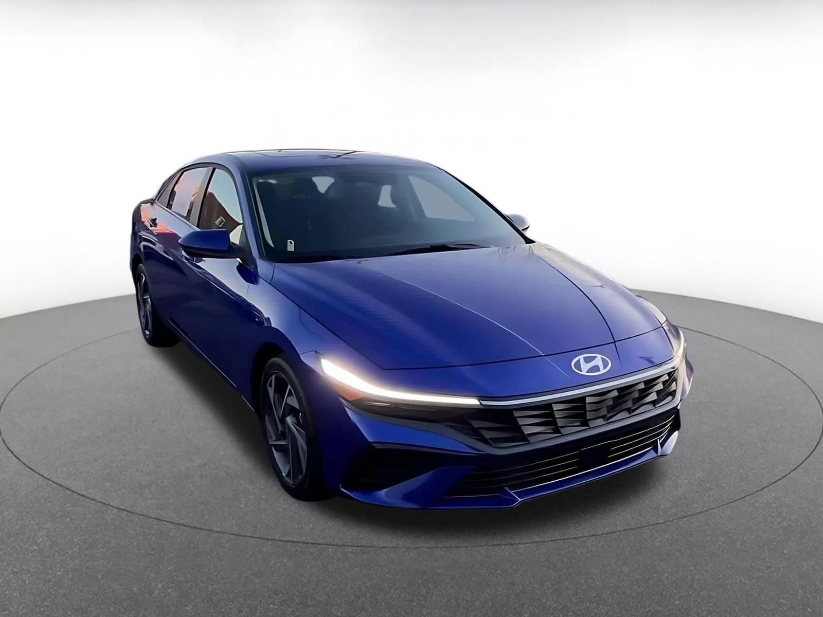 Thumbnail: 2025 Hyundai Elantra - 3