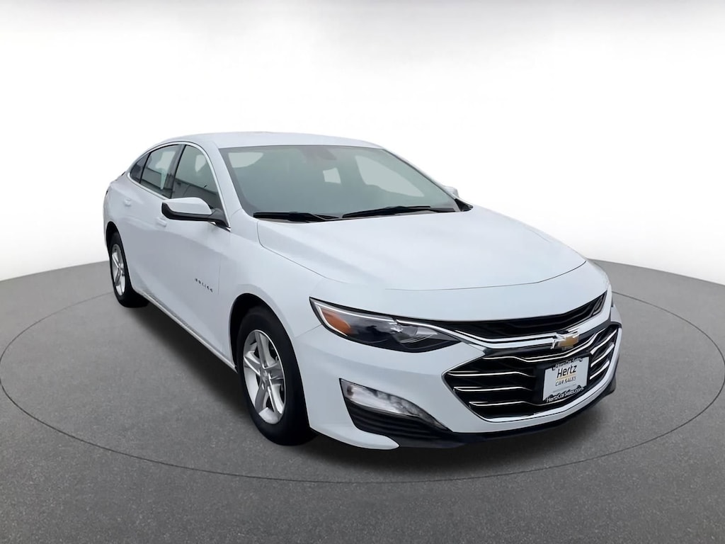 2024 Chevrolet Malibu 1LT photo 3