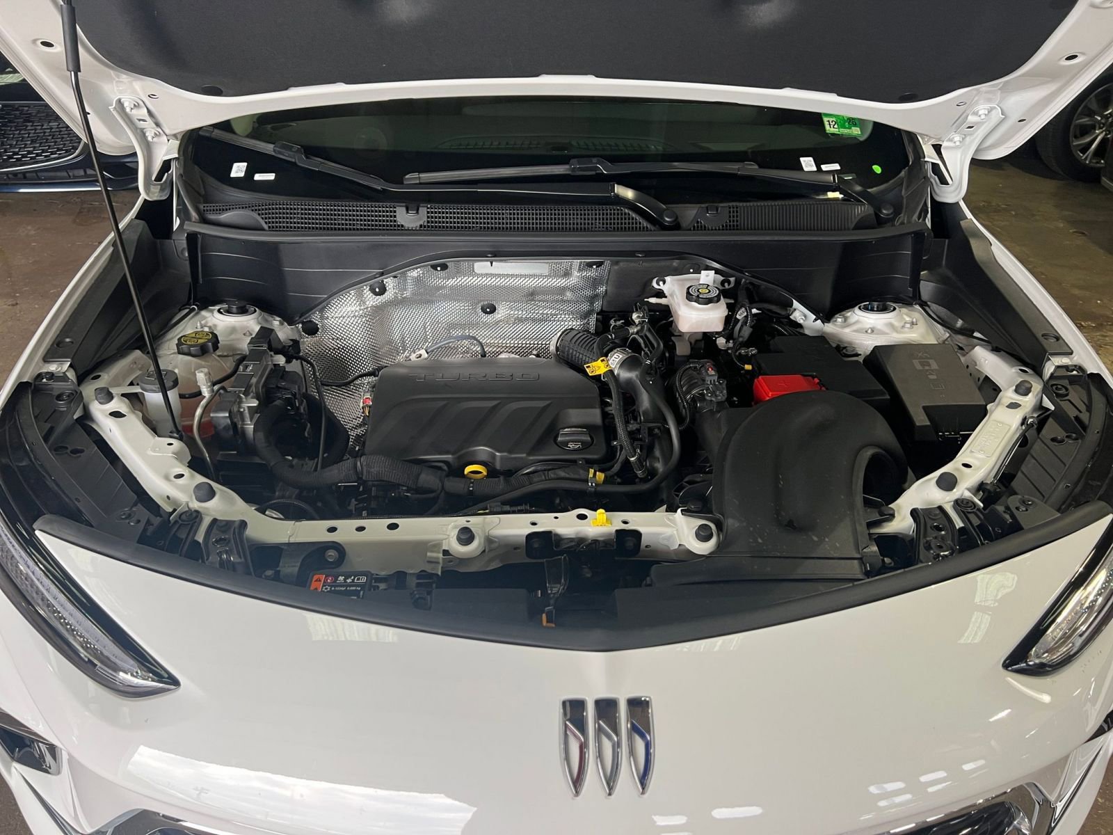 Thumbnail: 2025 Buick Encore GX - 32