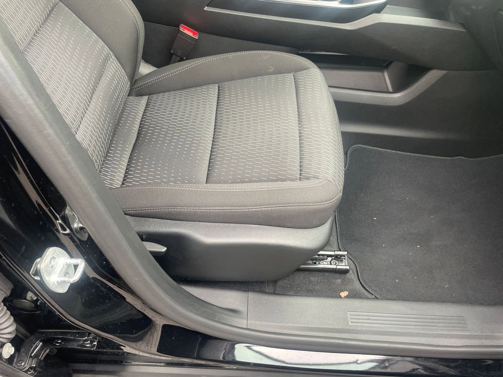 Thumbnail: 2025 Chevrolet Equinox - 25