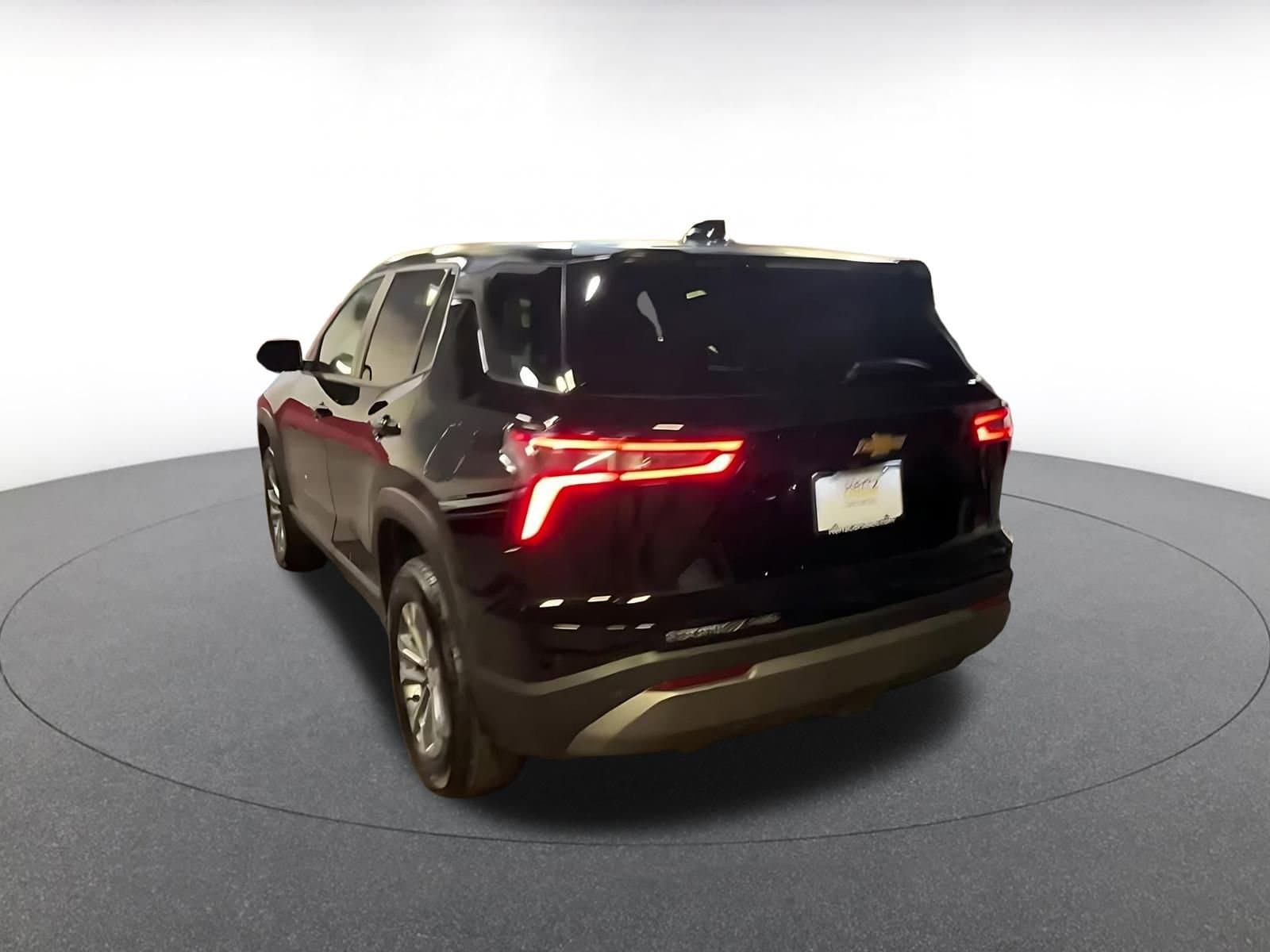 Thumbnail: 2025 Chevrolet Equinox - 11