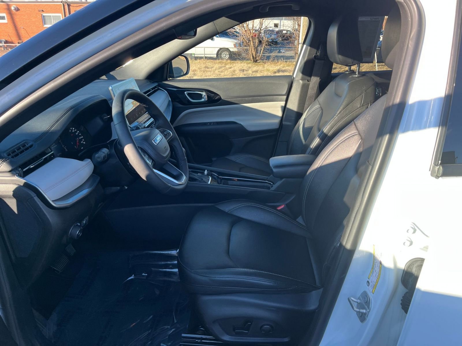 Thumbnail: 2025 Jeep Compass - 28