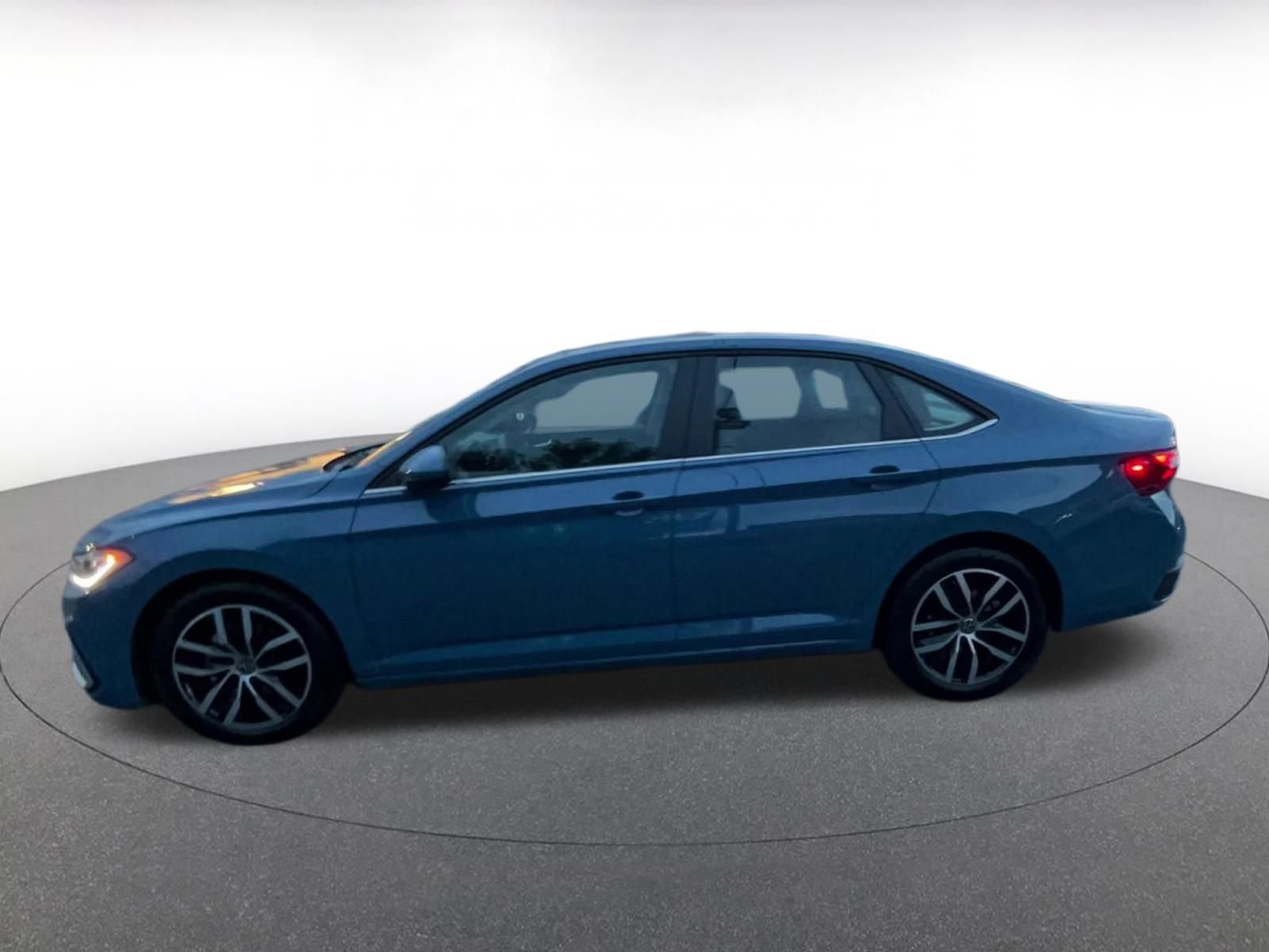 Thumbnail: 2025 Volkswagen Jetta - 9