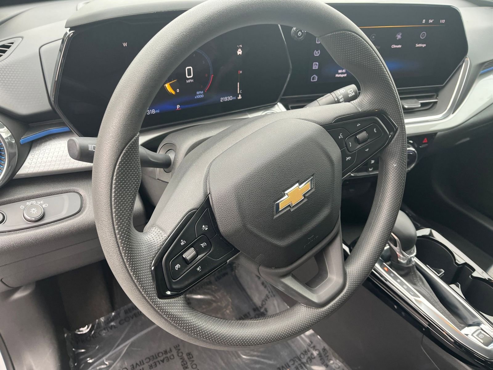 Thumbnail: 2025 Chevrolet Trax - 28