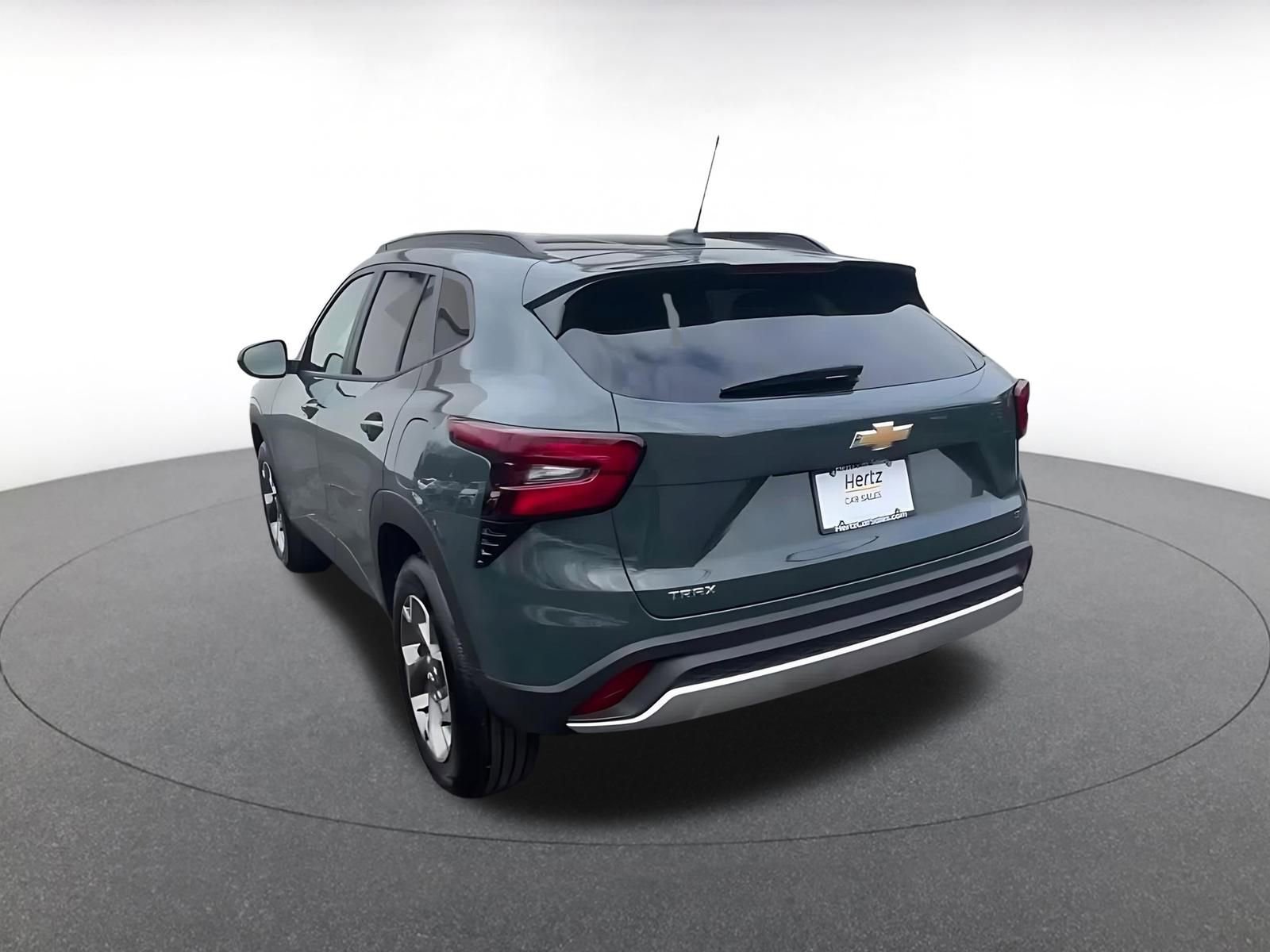 Thumbnail: 2025 Chevrolet Trax - 11