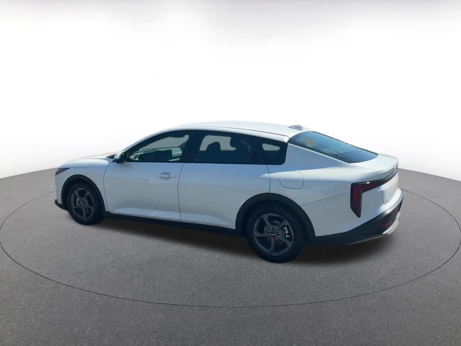 Thumbnail: 2025 Kia K4 - 10