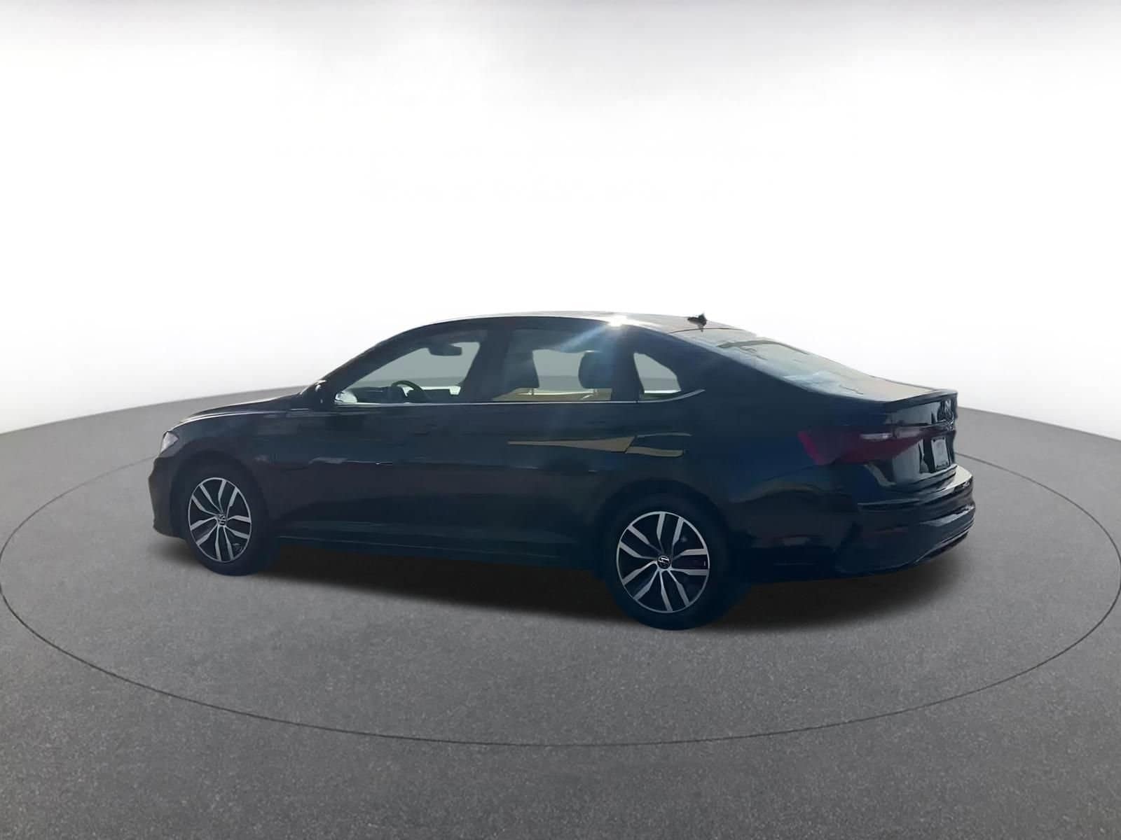 Thumbnail: 2025 Volkswagen Jetta - 10