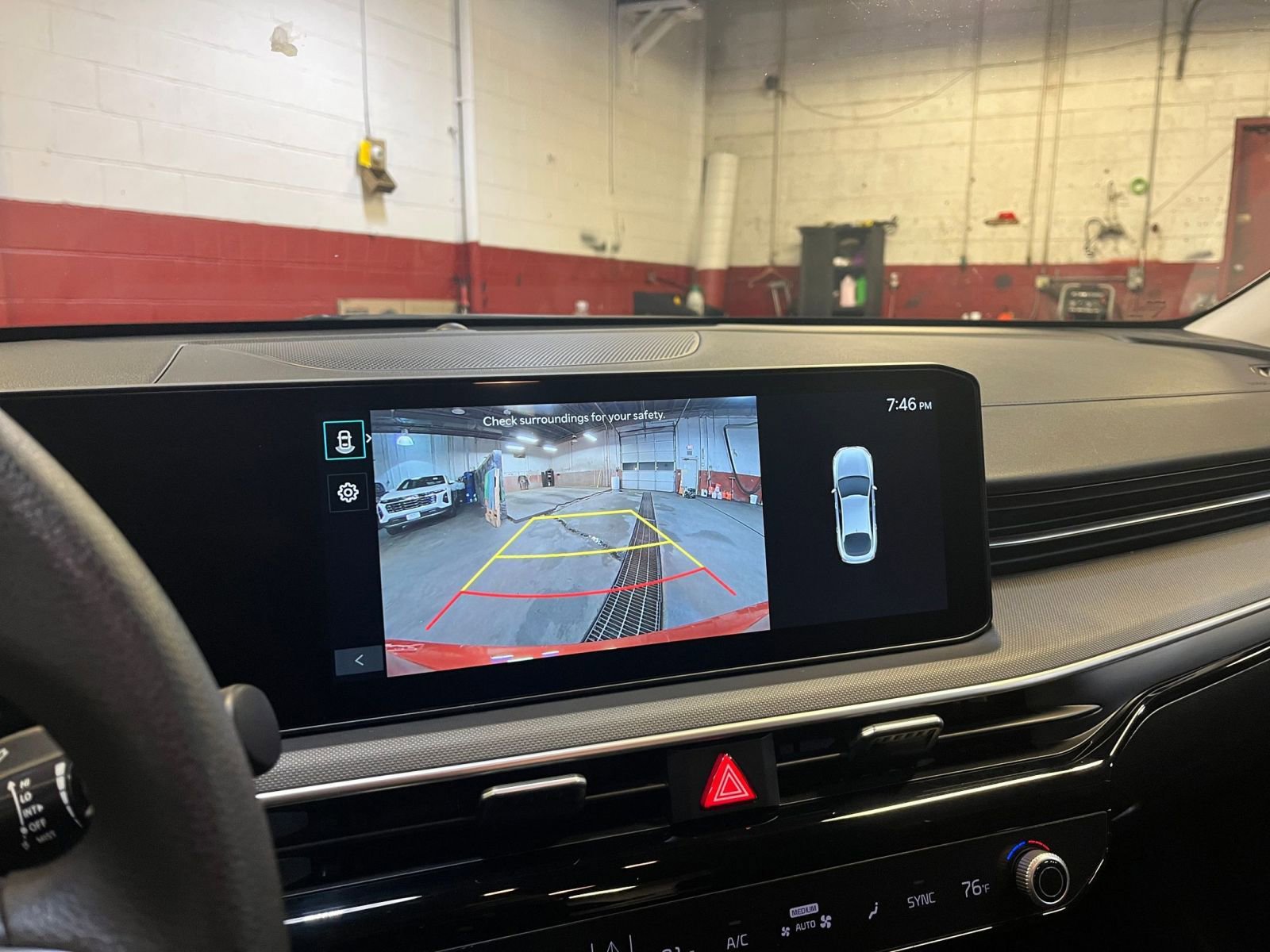 Thumbnail: 2025 Kia K5 - 17