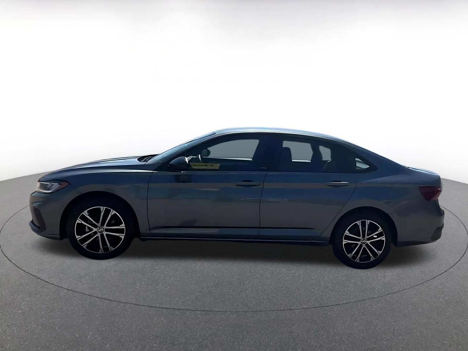 Thumbnail: 2025 Volkswagen Jetta - 9