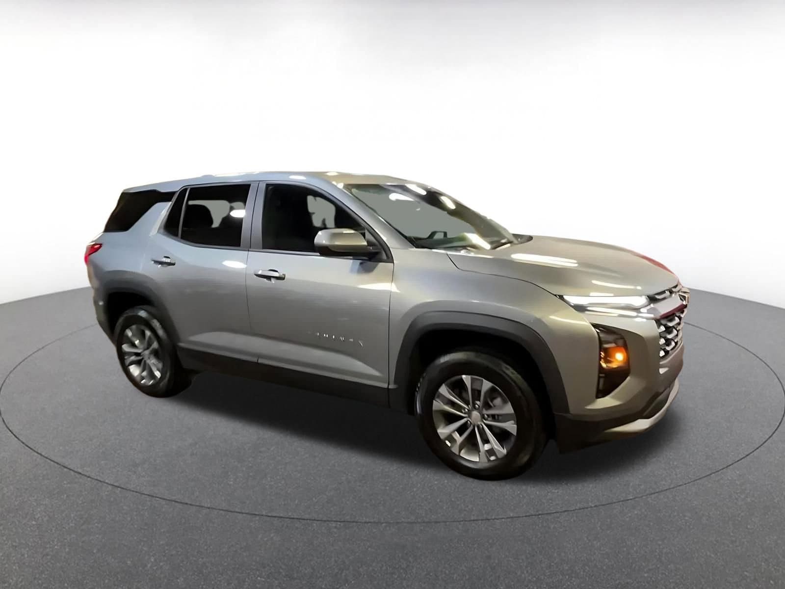 Thumbnail: 2025 Chevrolet Equinox - 2