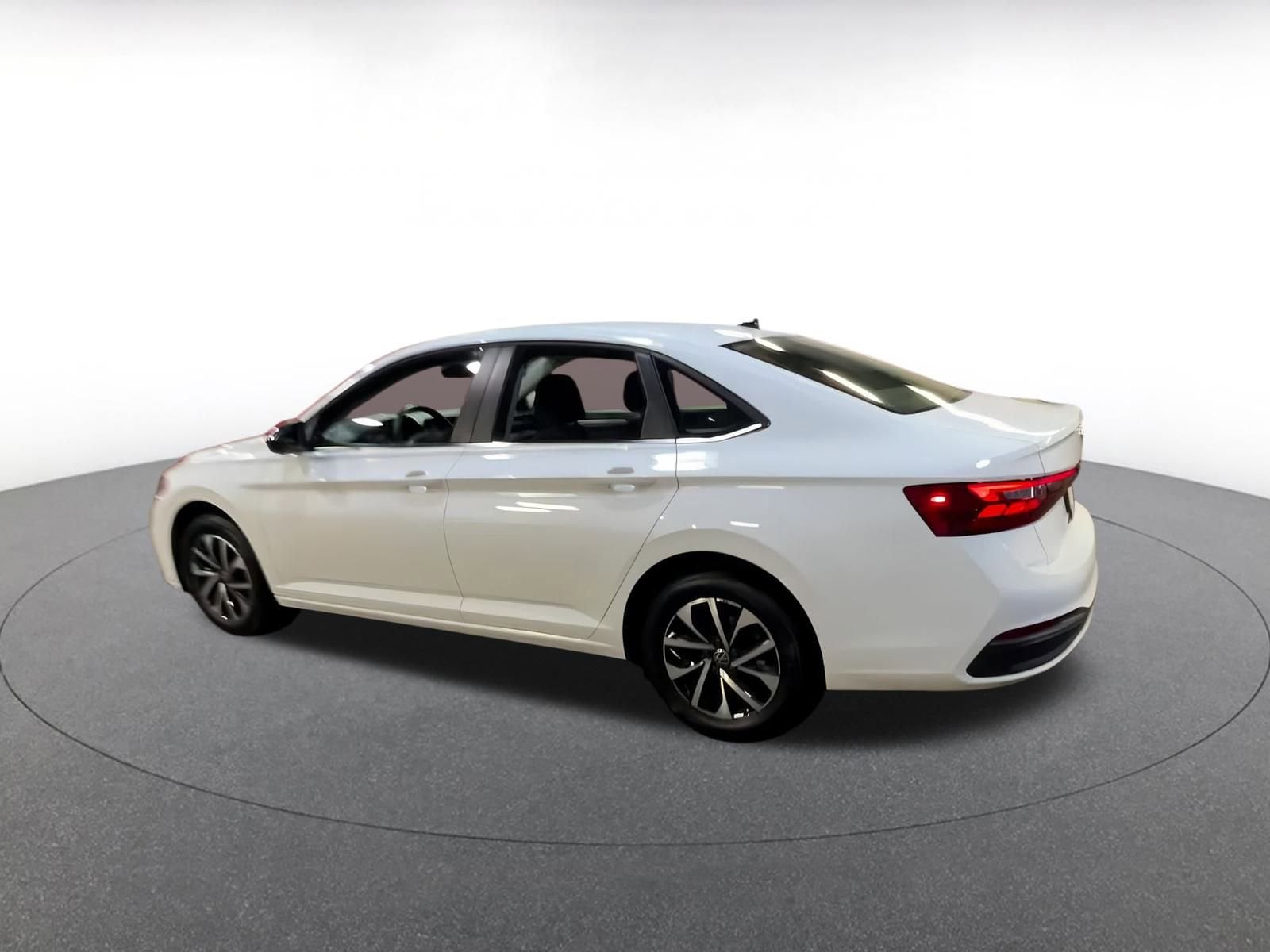 Thumbnail: 2025 Volkswagen Jetta - 10