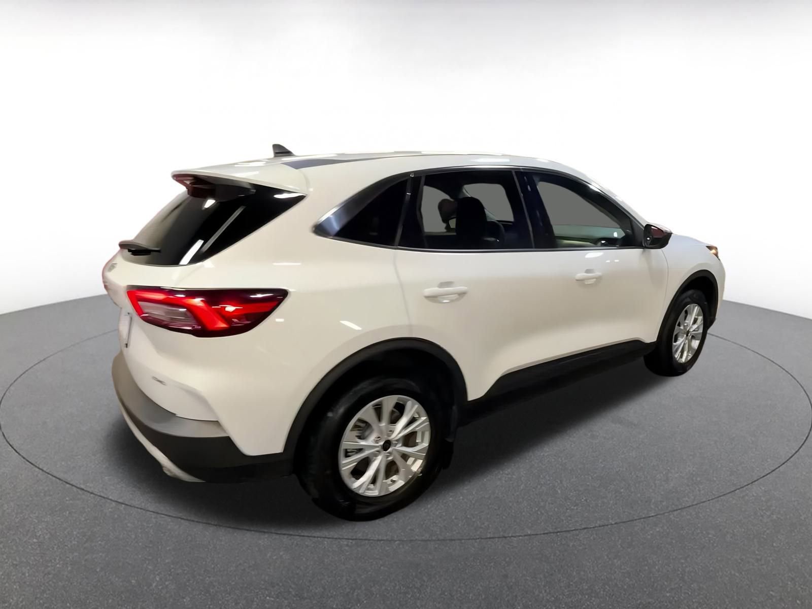 Thumbnail: 2024 Ford Escape - 14