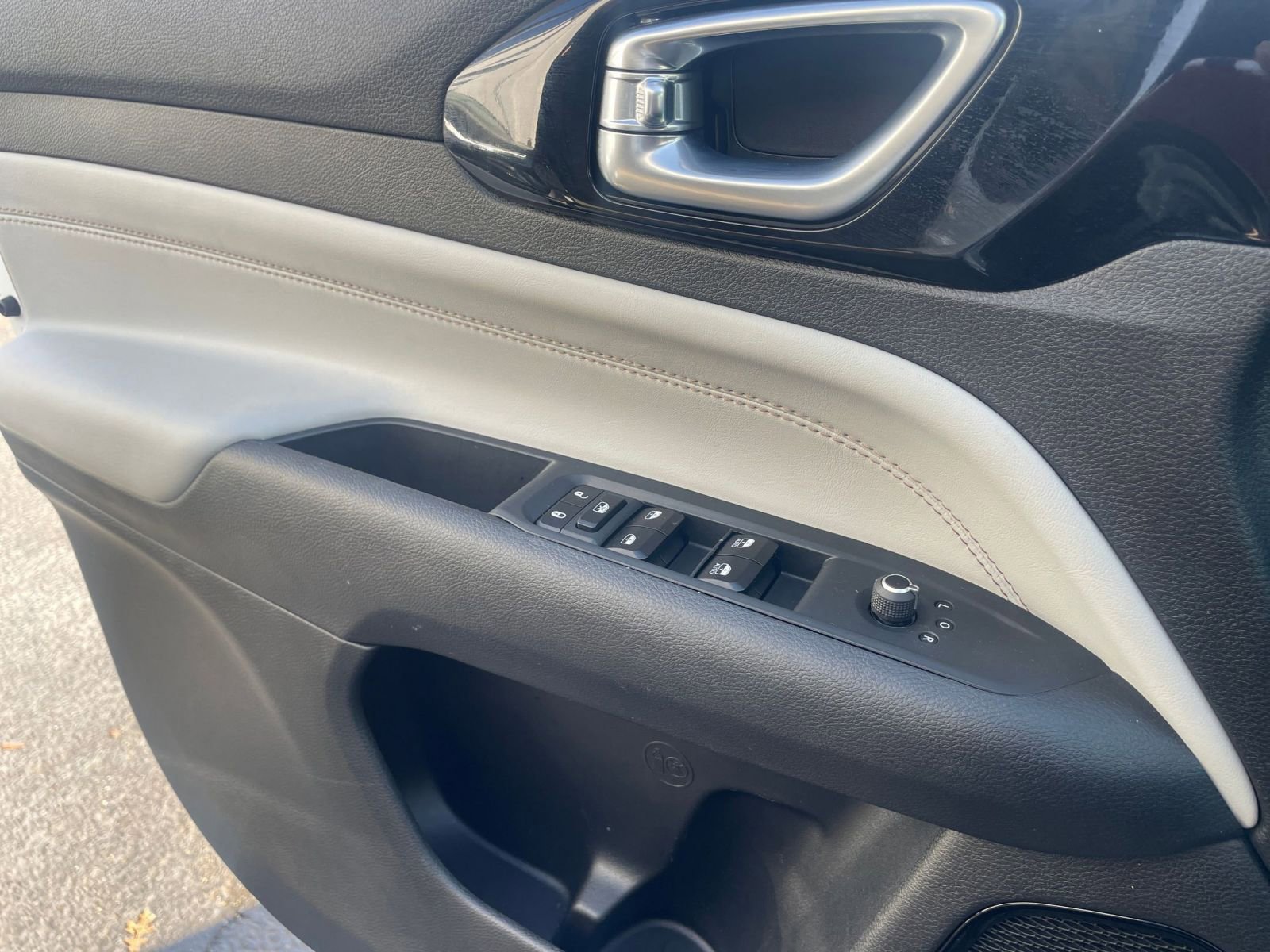 Thumbnail: 2025 Jeep Compass - 20