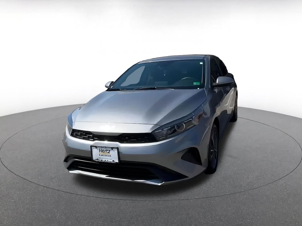 2024 Kia Forte LXS photo 5