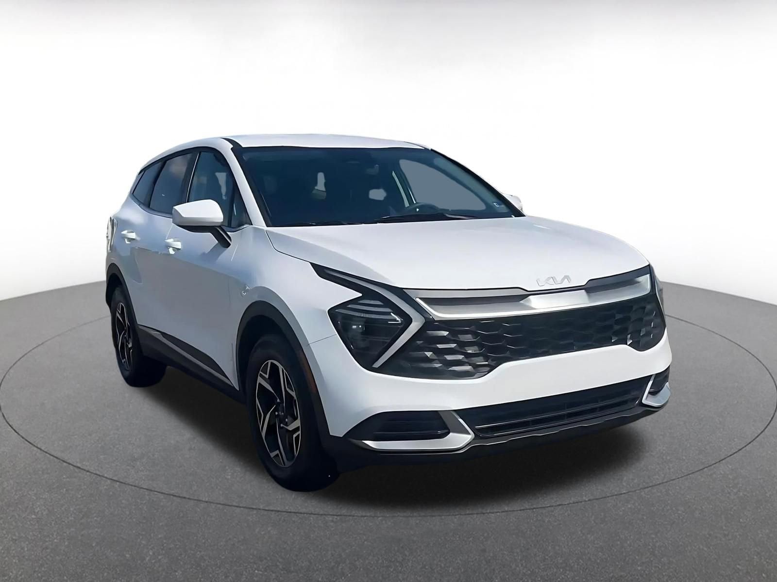 Thumbnail: 2025 Kia Sportage - 3