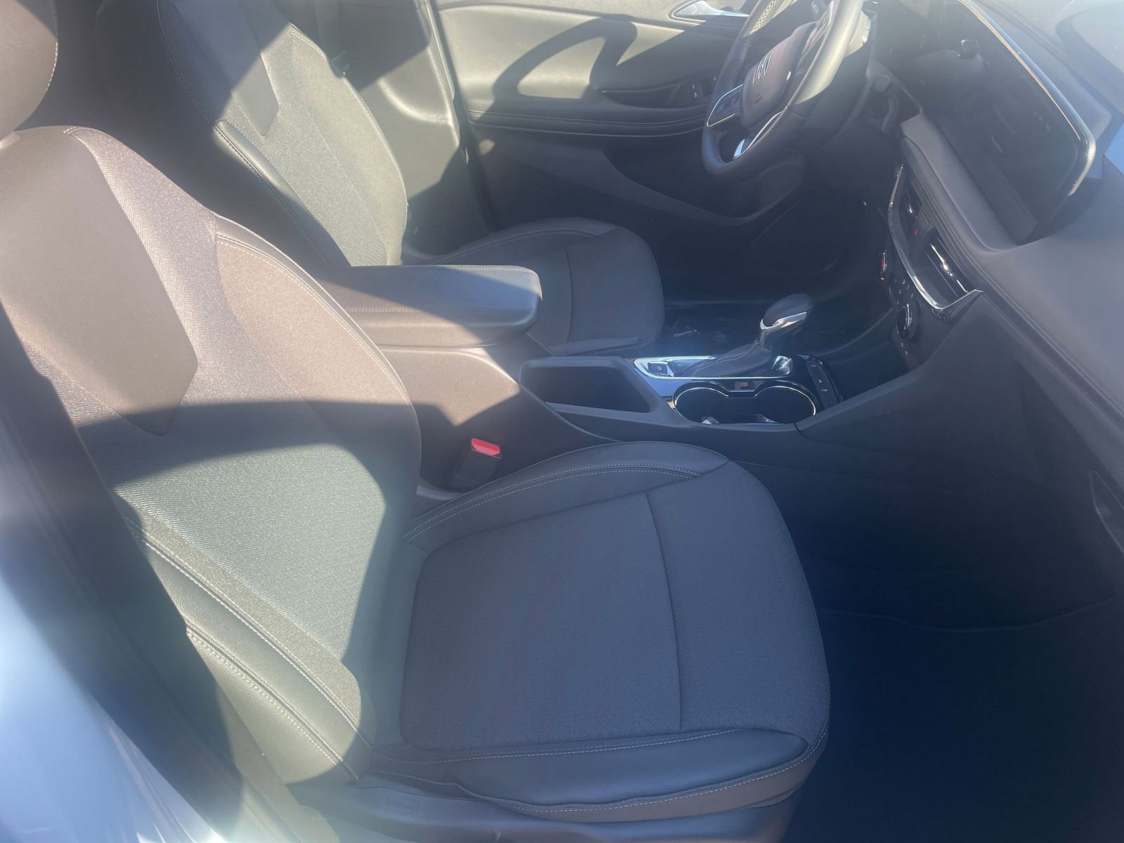 Thumbnail: 2025 Buick Encore GX - 35