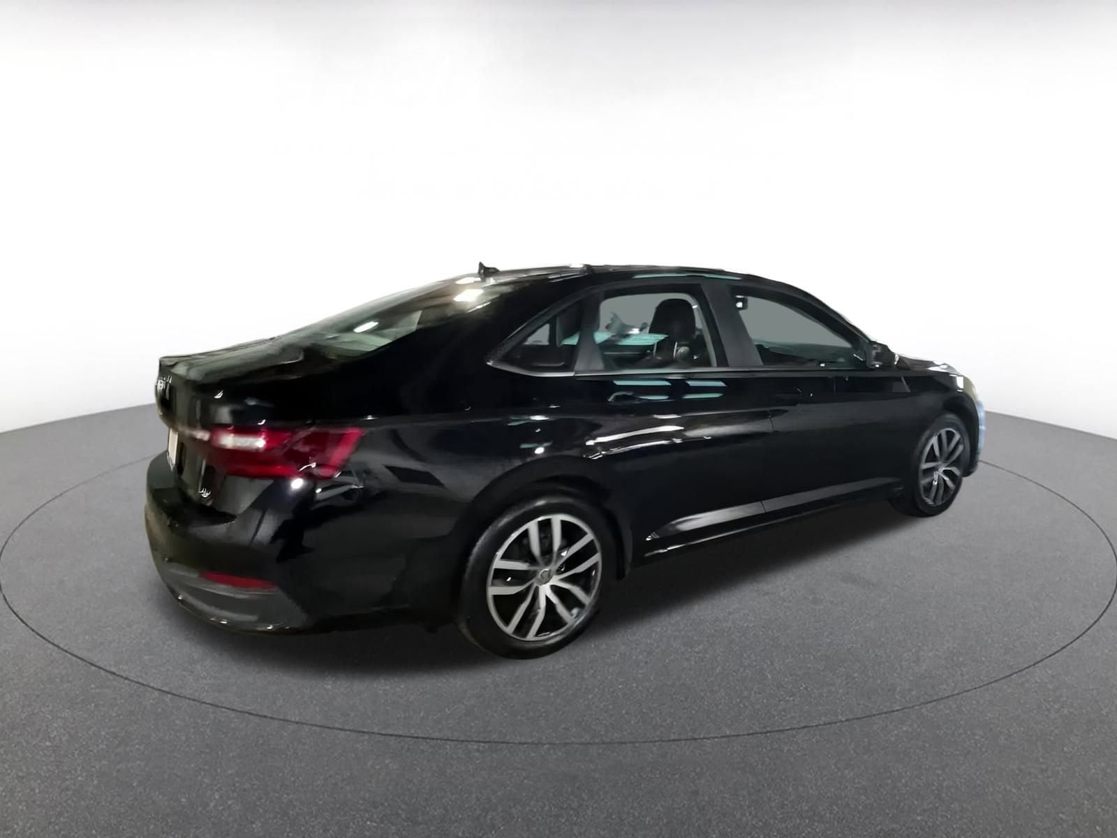 Thumbnail: 2025 Volkswagen Jetta - 12