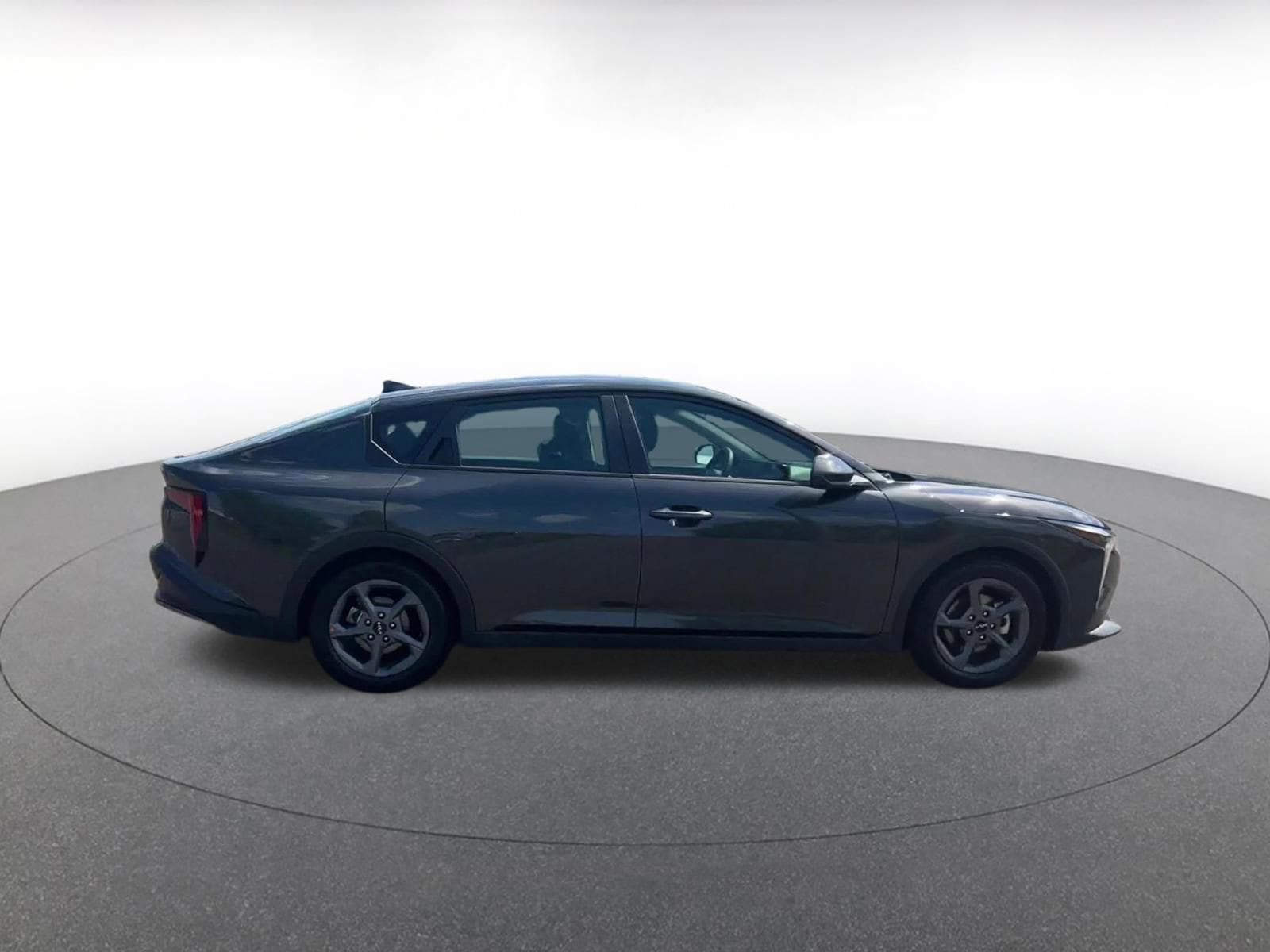 Thumbnail: 2025 Kia K4 - 16