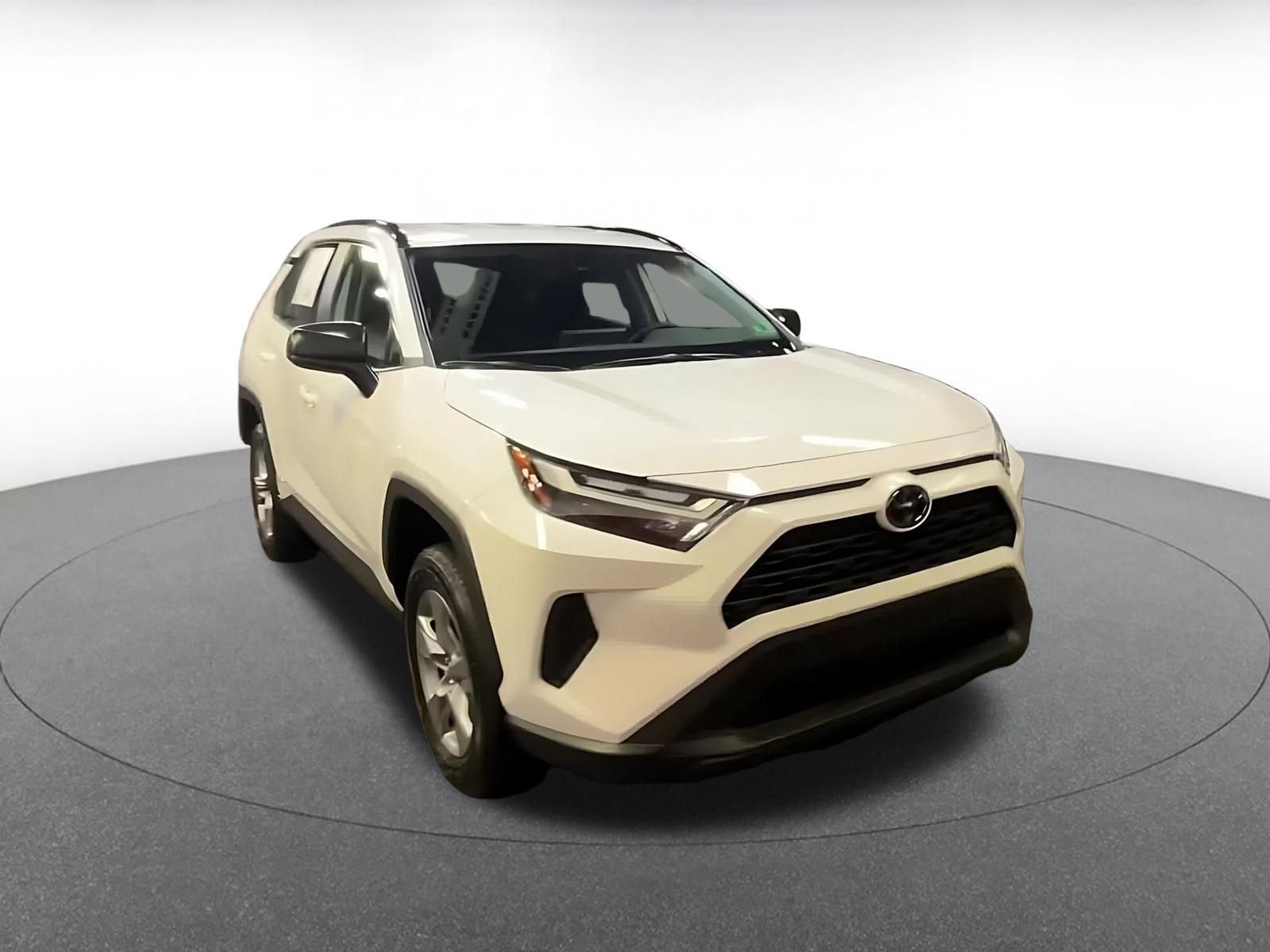 Thumbnail: 2025 Toyota RAV4 - 3