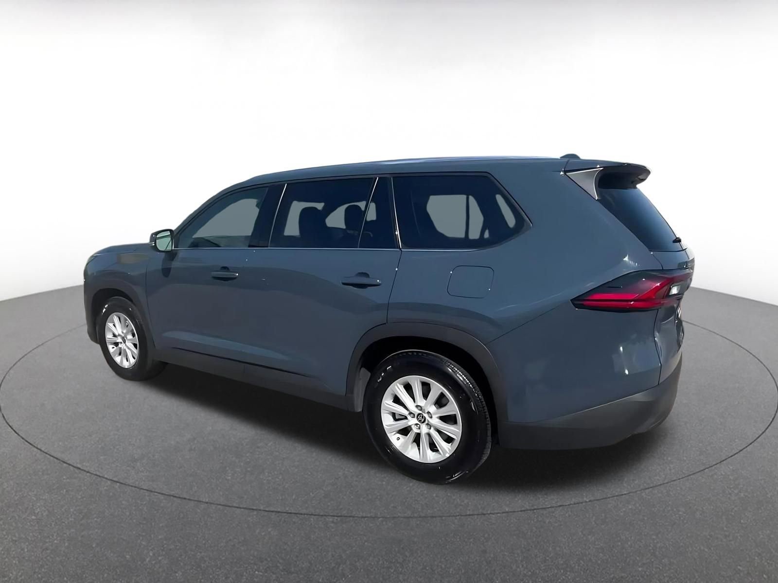 Thumbnail: 2025 Toyota Grand Highlander - 10