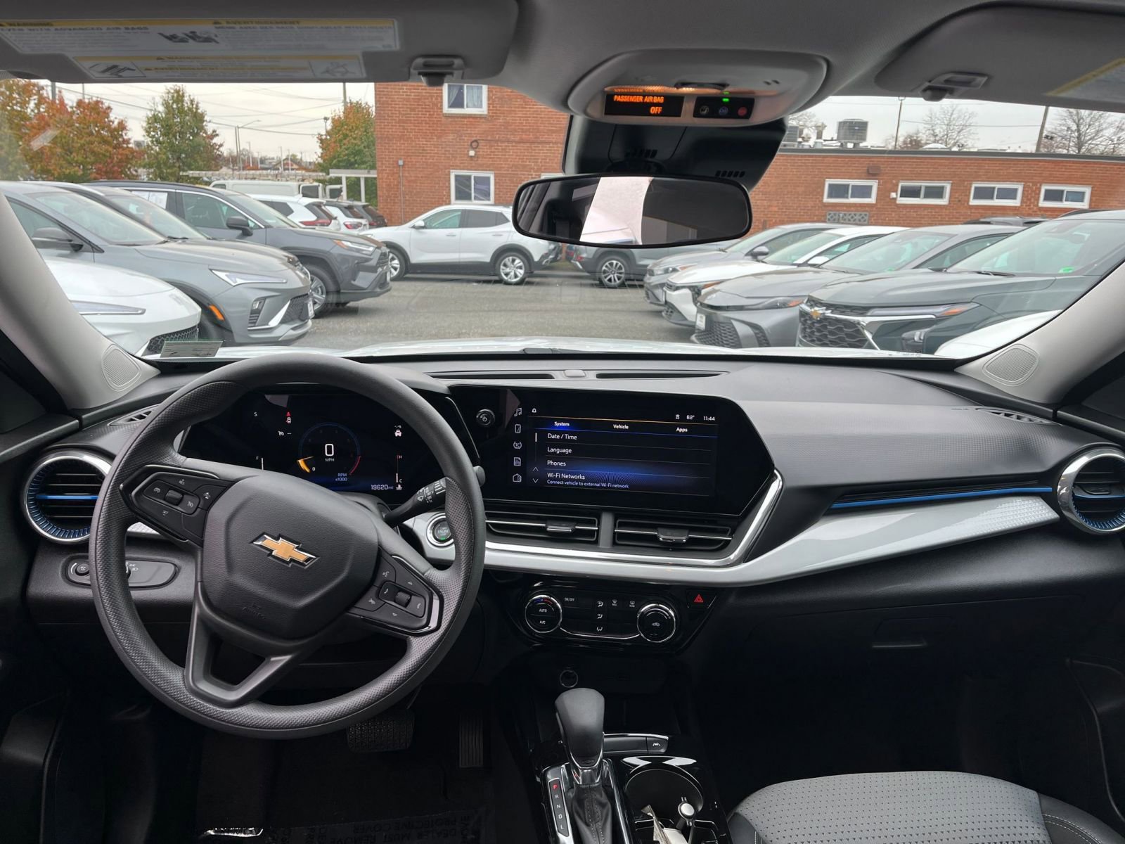 Thumbnail: 2025 Chevrolet Trax - 33