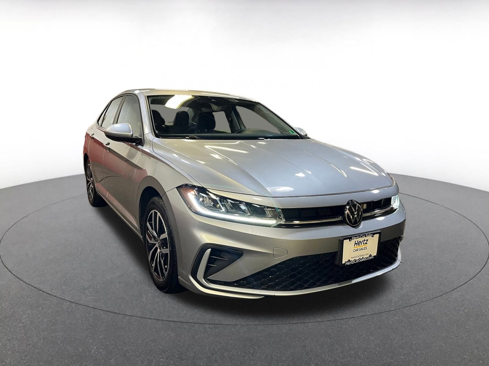 Thumbnail: 2025 Volkswagen Jetta - 1