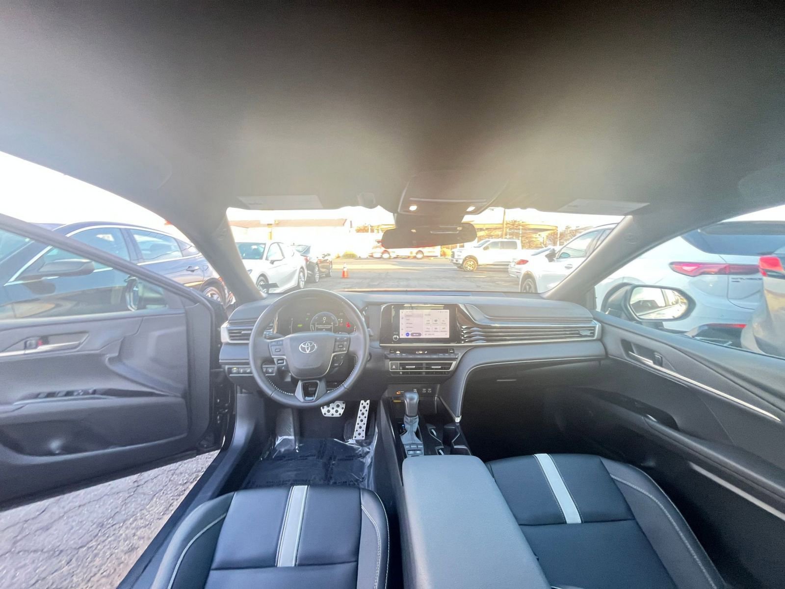 Thumbnail: 2025 Toyota Camry - 33