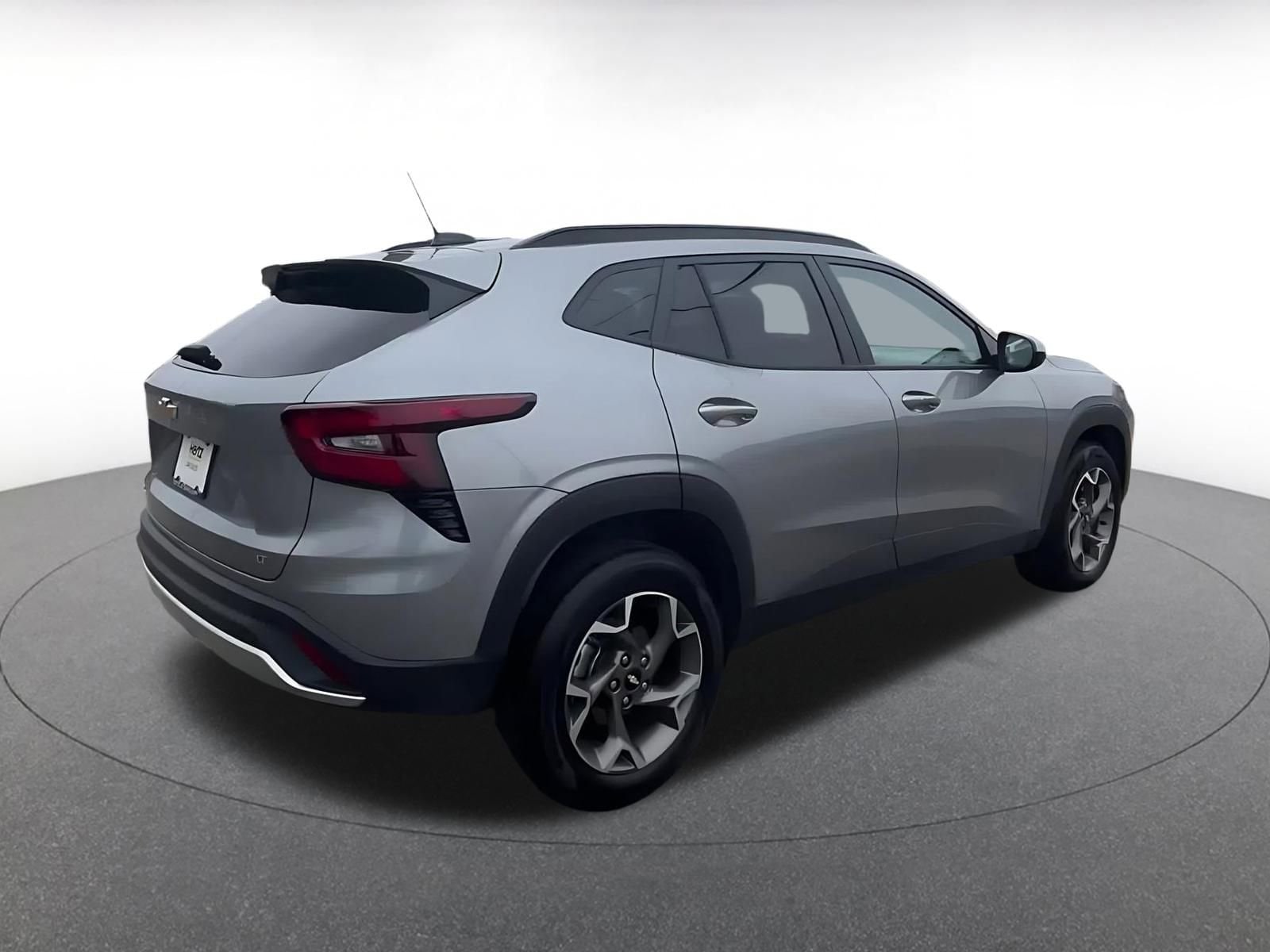 Thumbnail: 2025 Chevrolet Trax - 14