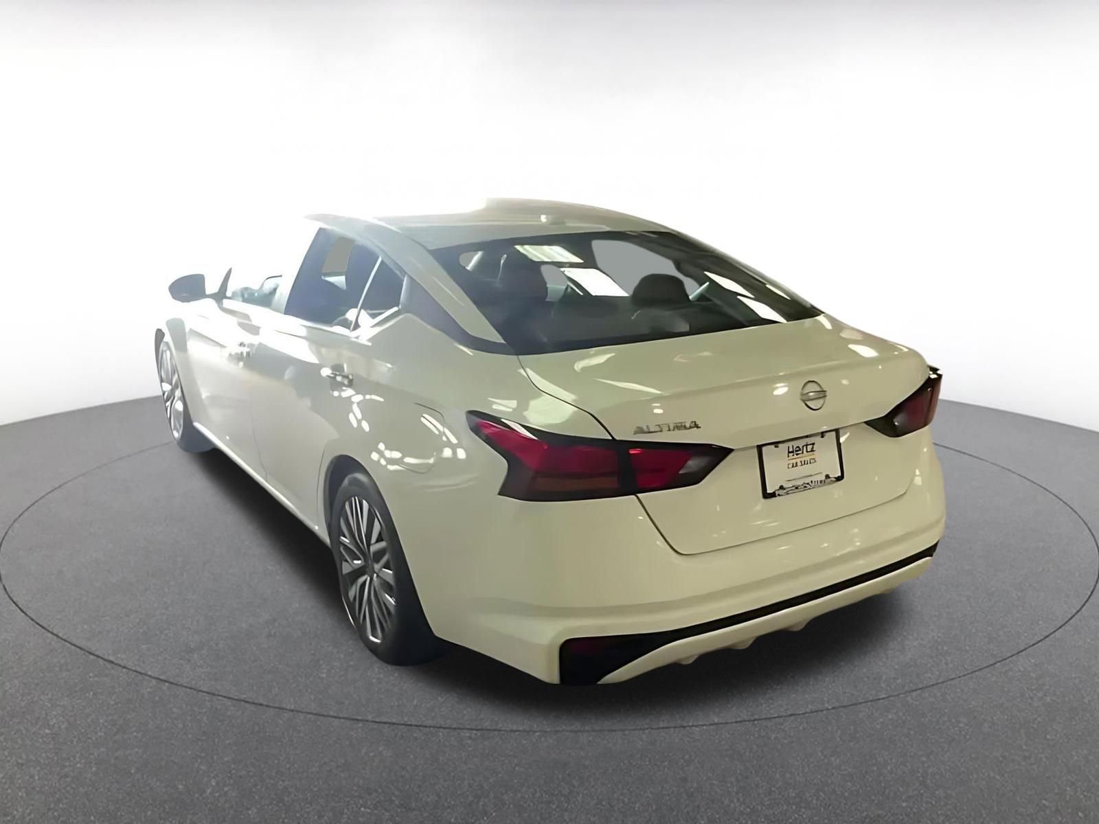 Thumbnail: 2025 Nissan Altima - 11