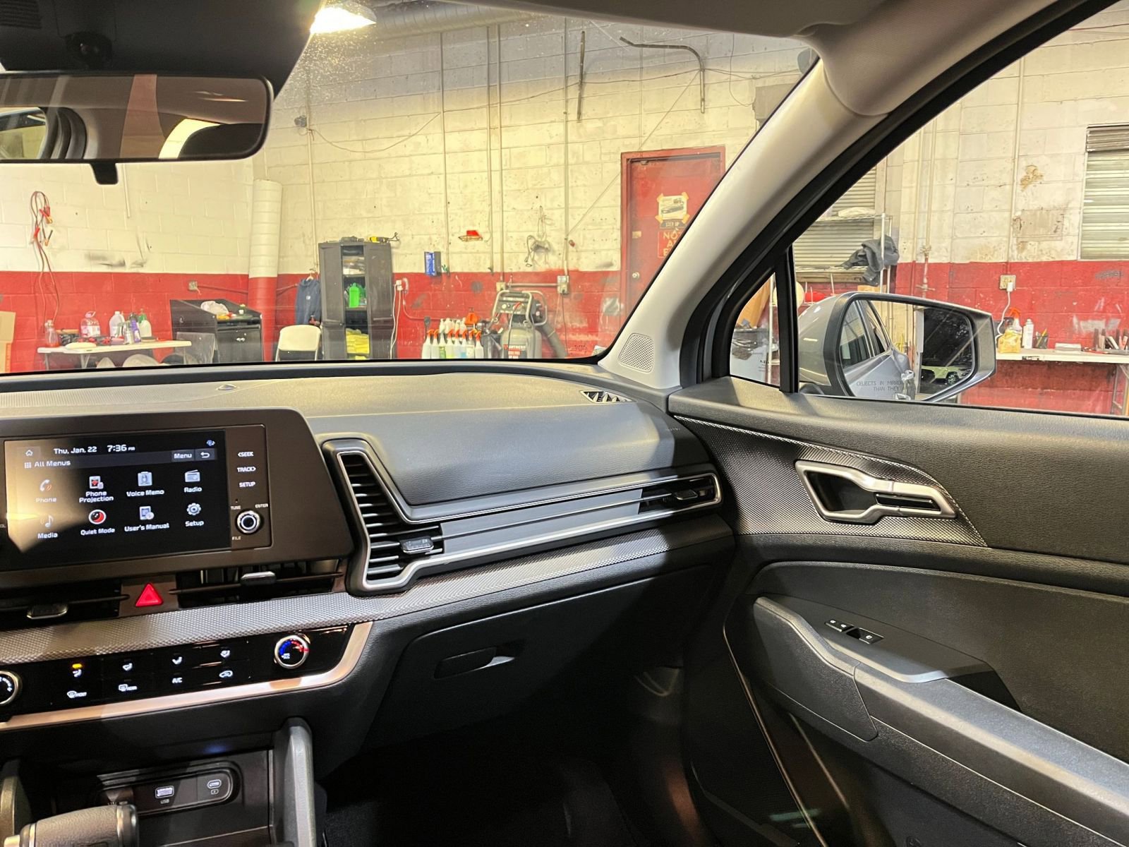 Thumbnail: 2025 Kia Sportage - 34