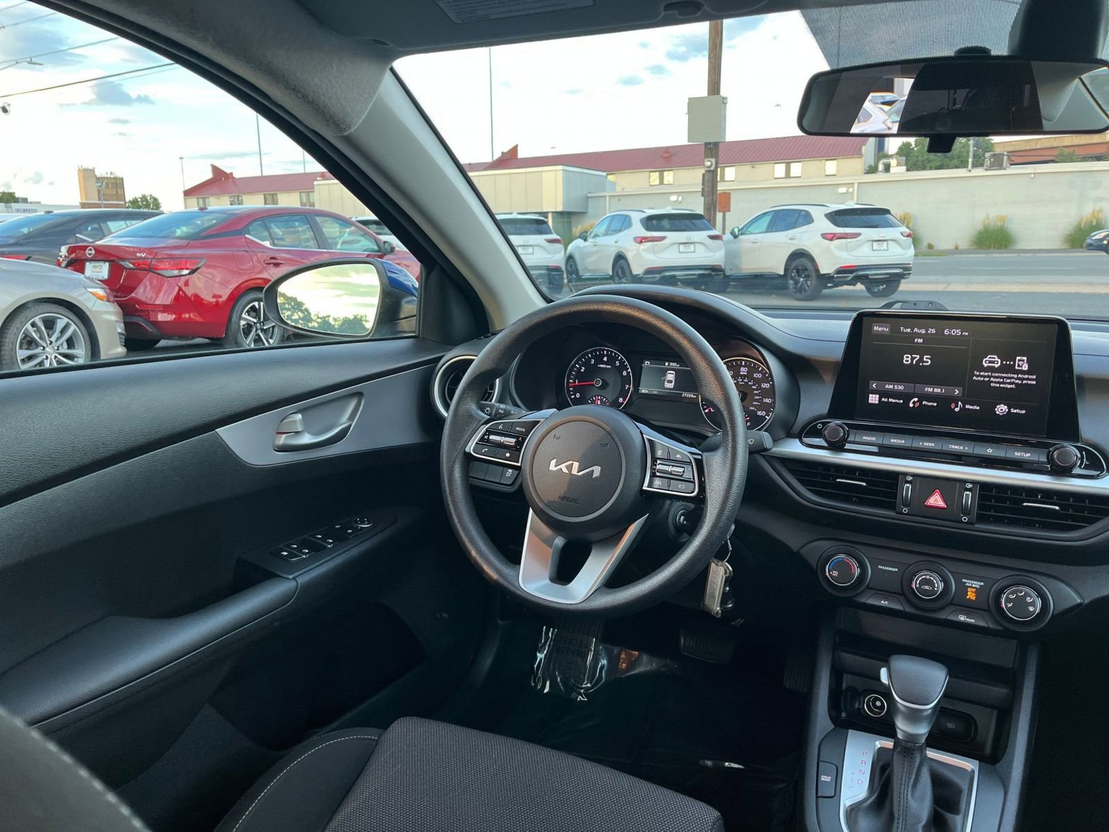 Thumbnail: 2024 Kia Forte - 32