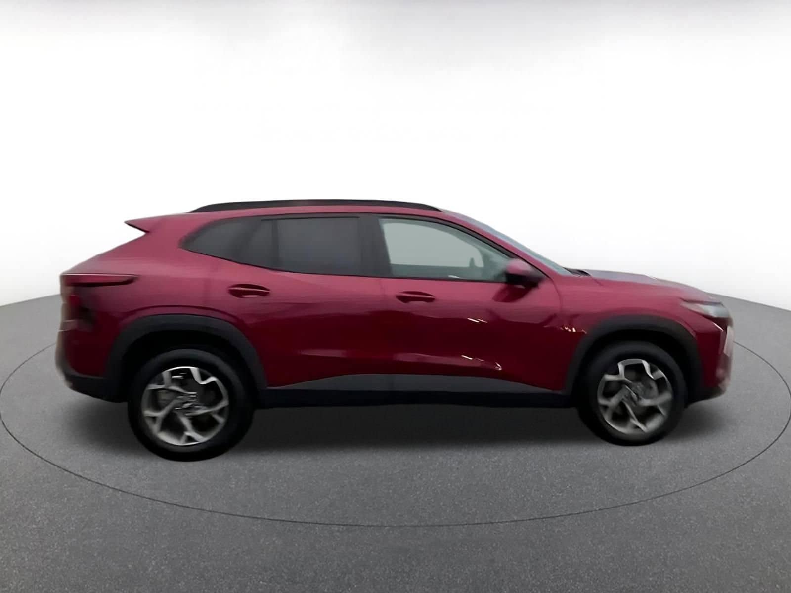 Thumbnail: 2025 Chevrolet Trax - 15