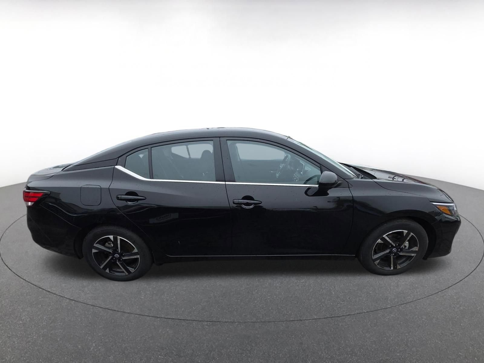 Thumbnail: 2025 Nissan Sentra - 8