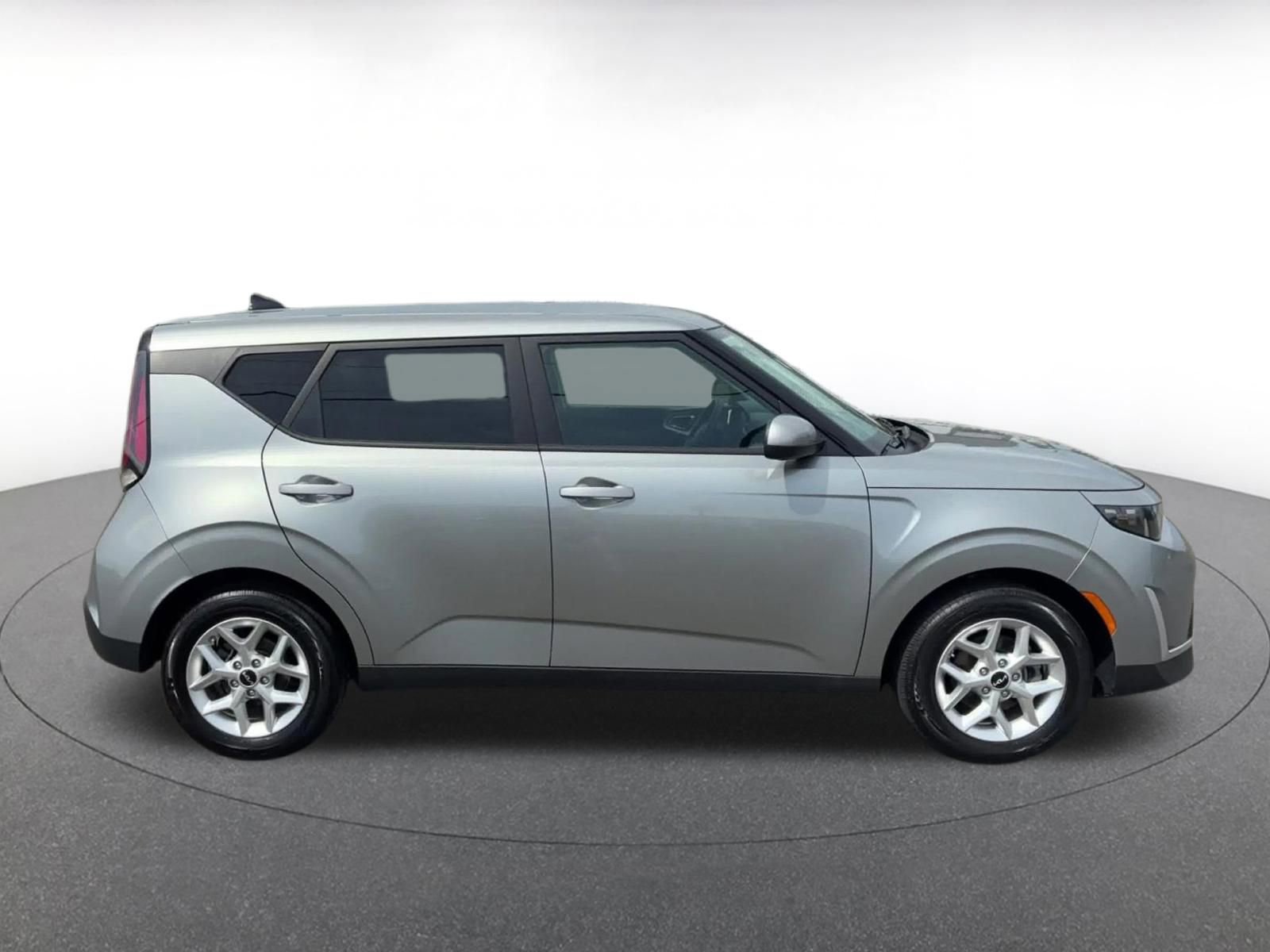 Thumbnail: 2025 Kia Soul - 16