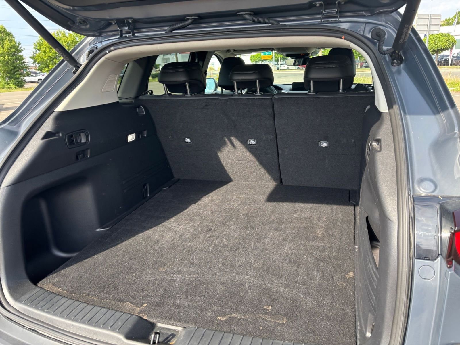 Thumbnail: 2025 Mazda CX-50 - 32