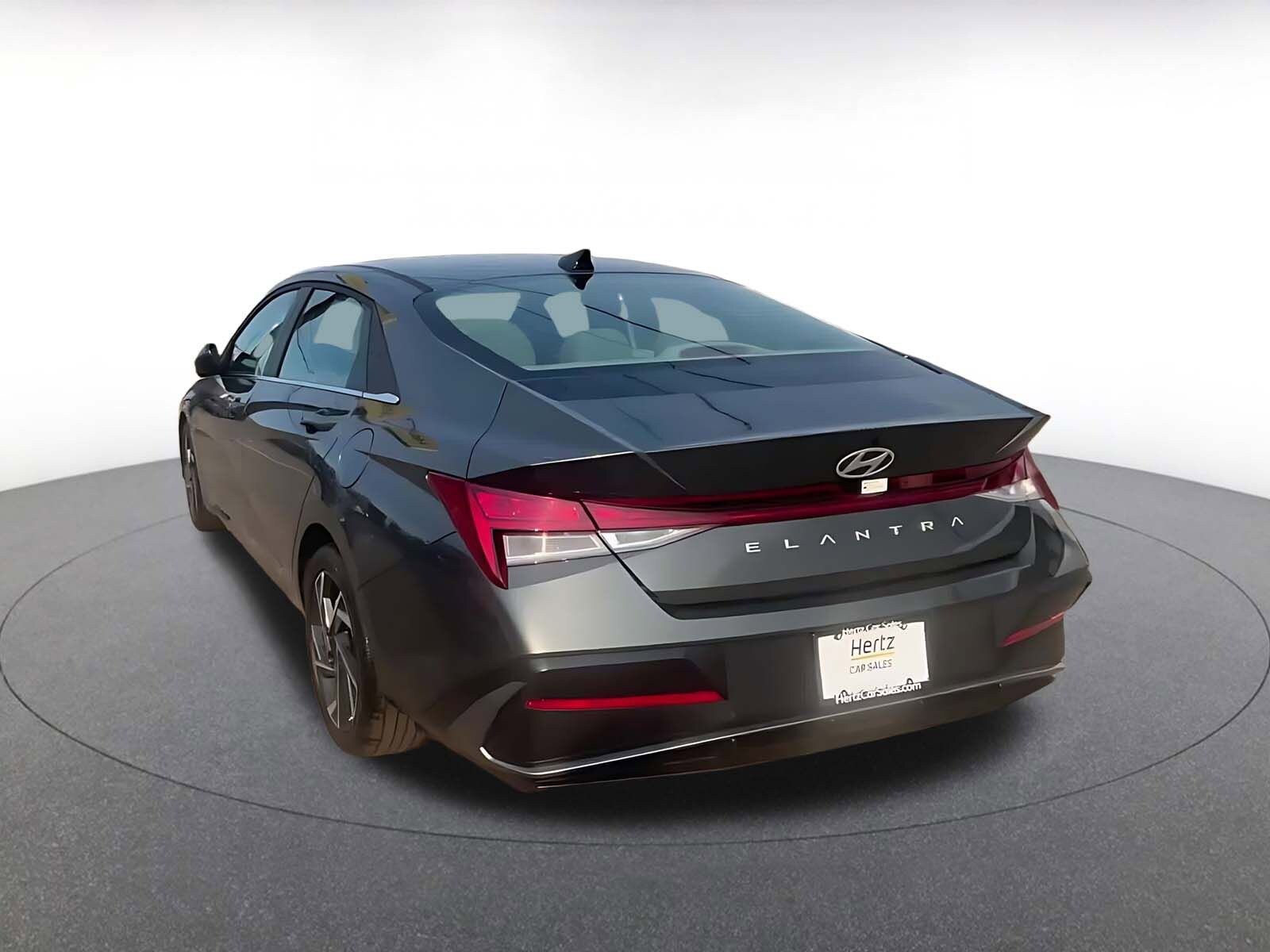 Thumbnail: 2025 Hyundai Elantra - 11