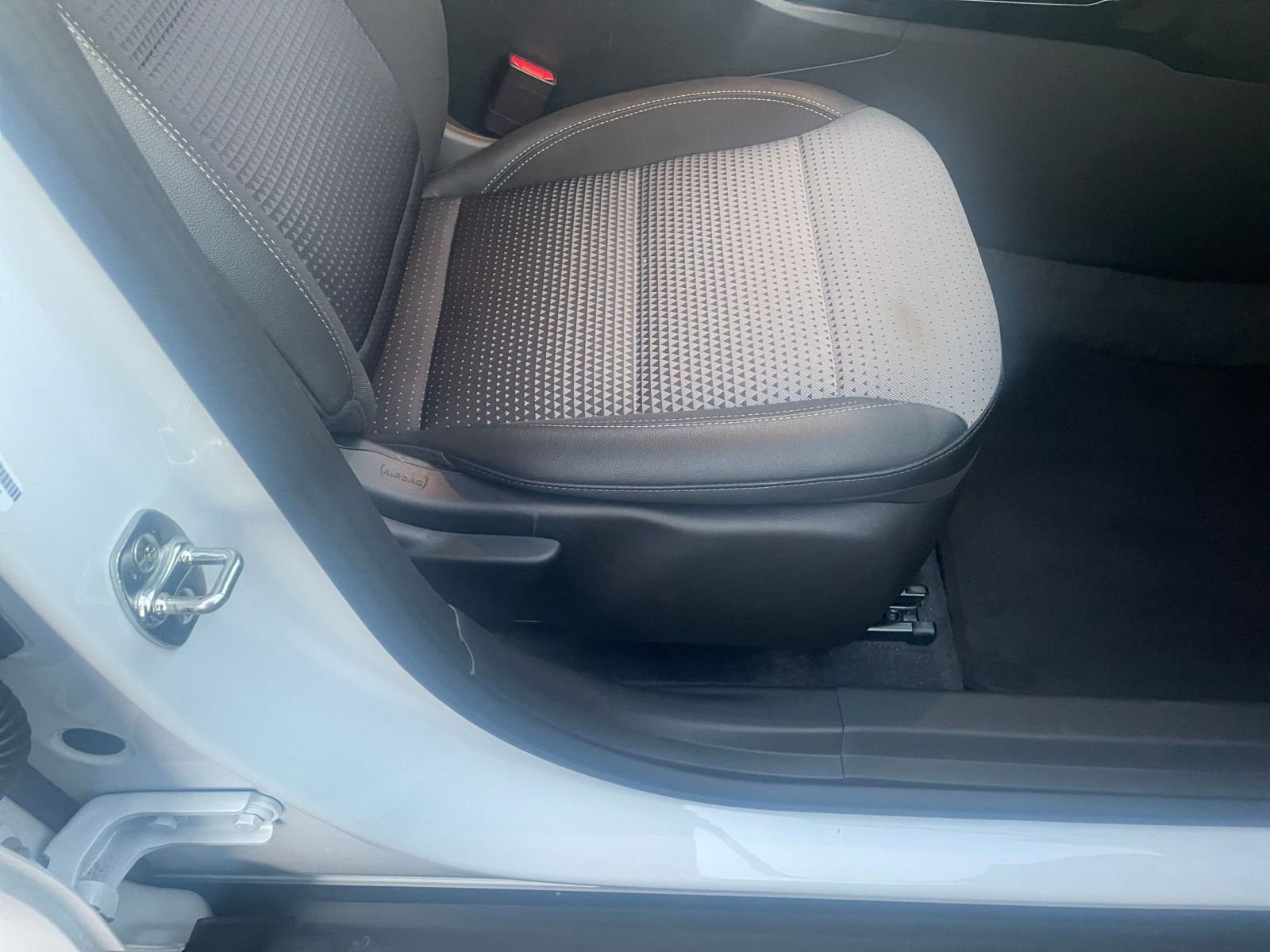 Thumbnail: 2025 Chevrolet Trax - 25