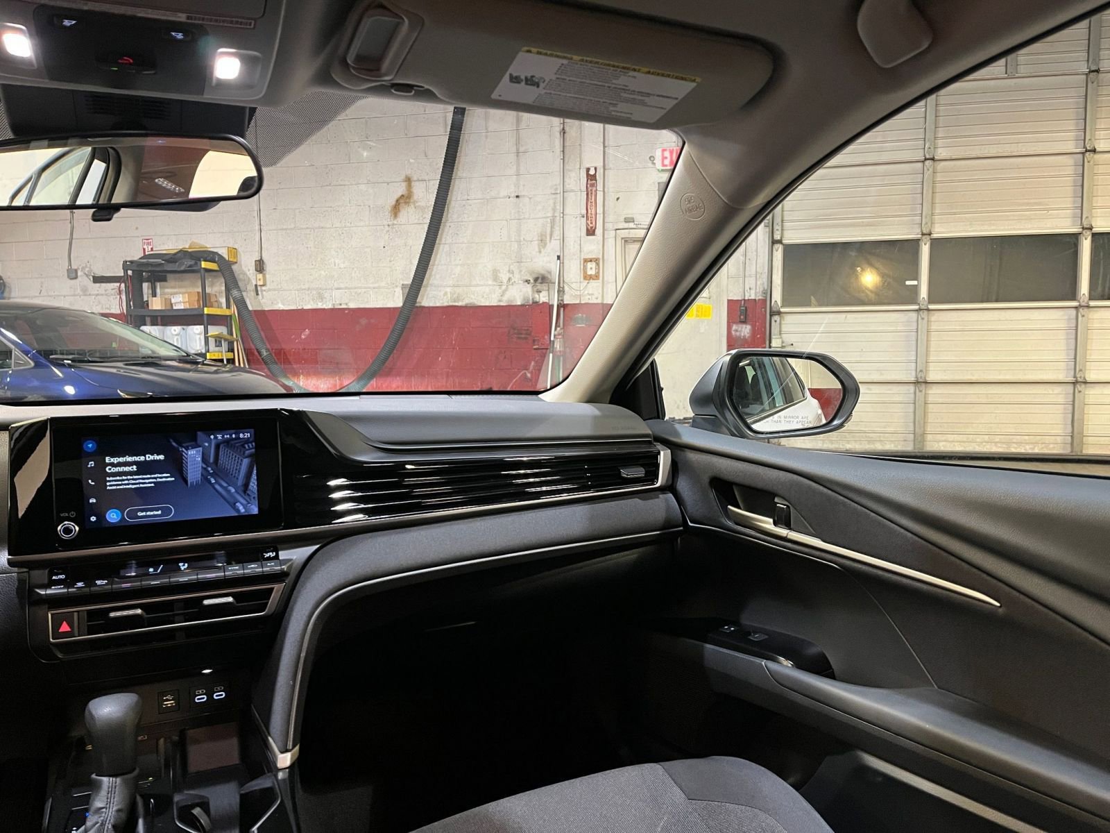 Thumbnail: 2025 Toyota Camry - 34