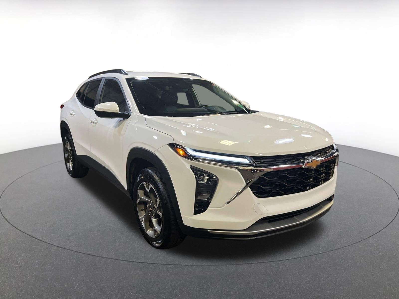 Thumbnail: 2025 Chevrolet Trax - 1