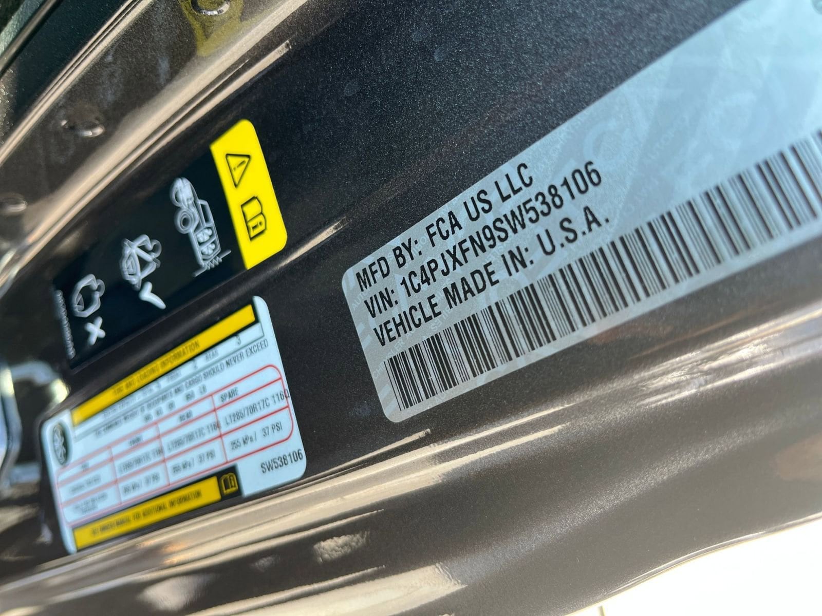 Thumbnail: 2025 Jeep Wrangler - 29