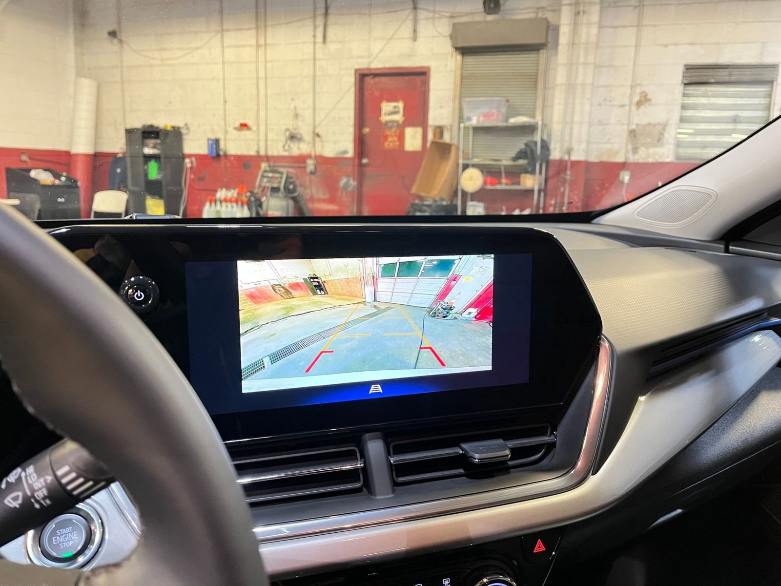 Thumbnail: 2025 Chevrolet Trax - 17