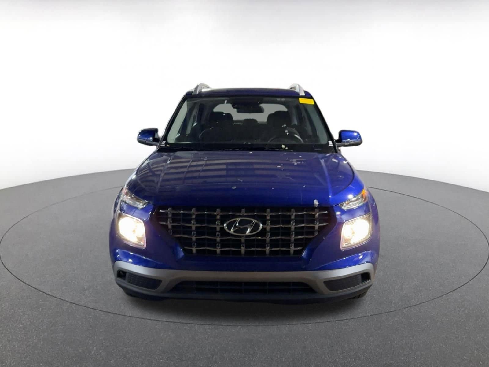 Thumbnail: 2025 Hyundai Venue - 2