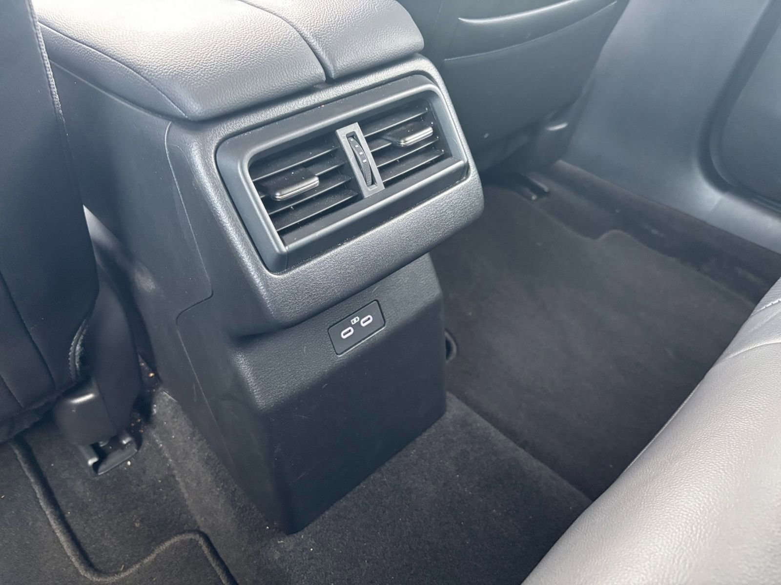 Thumbnail: 2025 Mazda CX-50 - 23