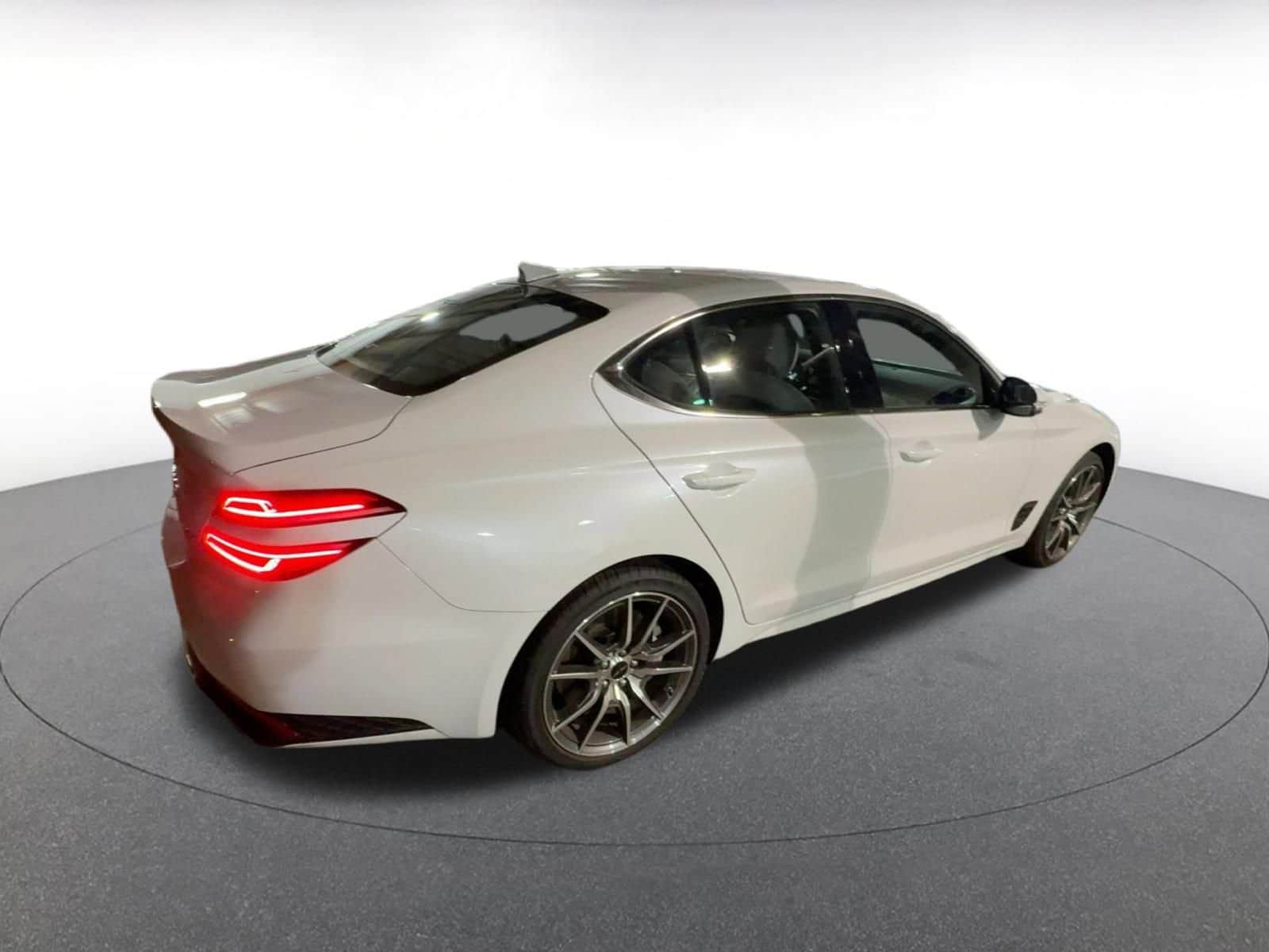 Thumbnail: 2025 Genesis G70 - 8