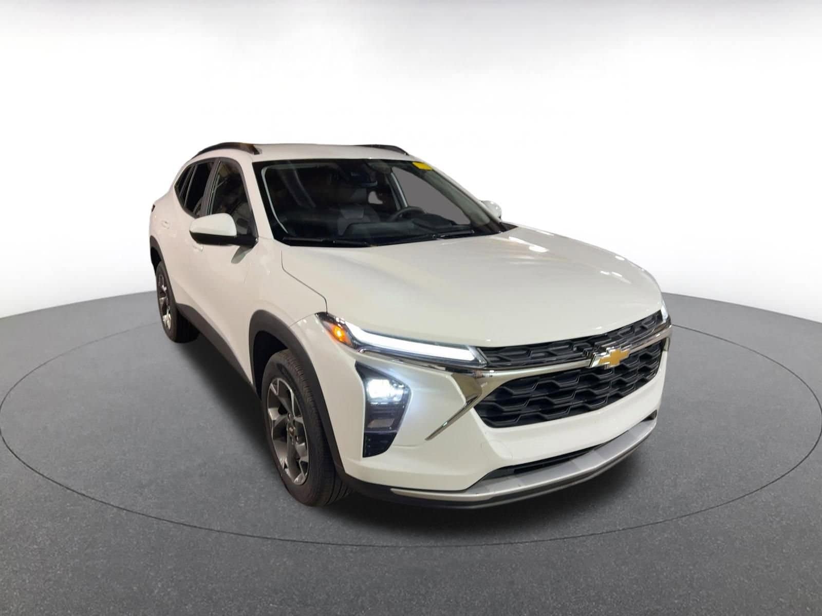 Thumbnail: 2025 Chevrolet Trax - 1